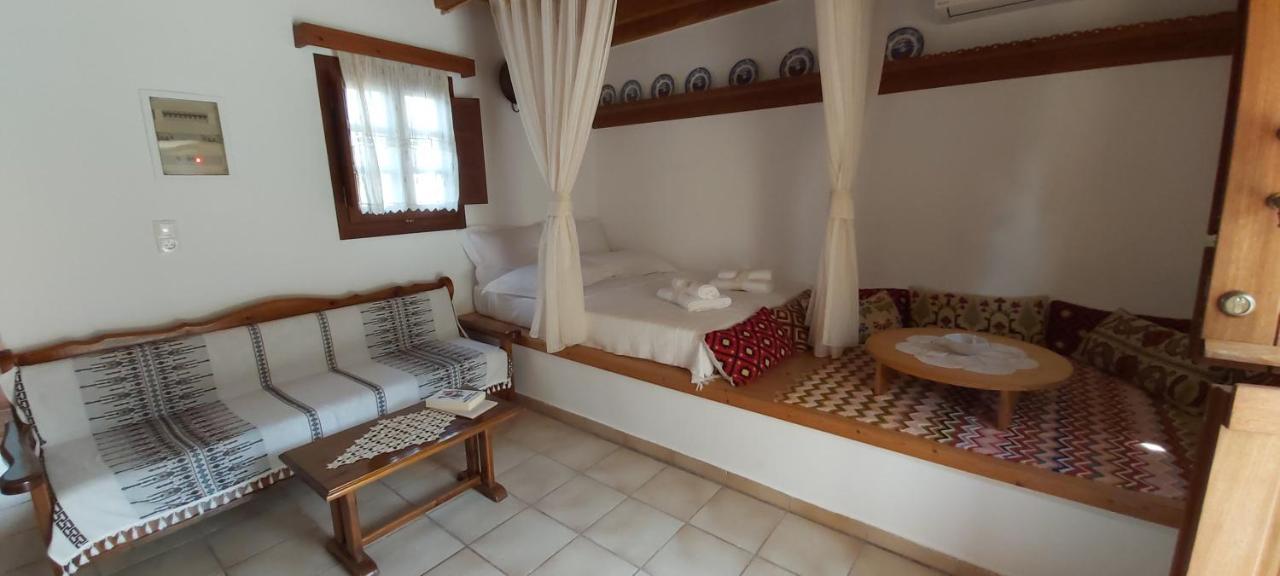 Traditional House In Asfendiou *